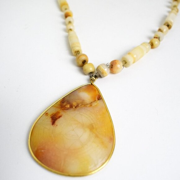 VTG Teardrop Pendant and Carved Bead Boho Necklace - Picture 12 of 15